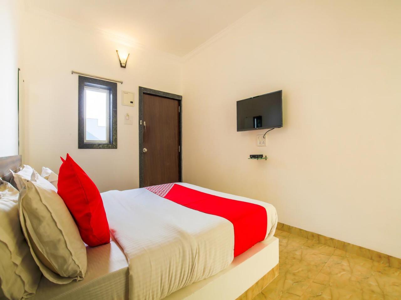 Oyo 24173 La Conceicao Aldeia Morjim Hotel Buitenkant foto